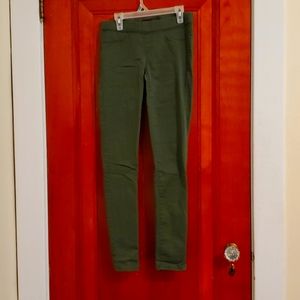 Olive green 3 to 5 in size